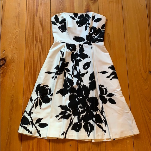 Muse Dresses & Skirts - Muse dress